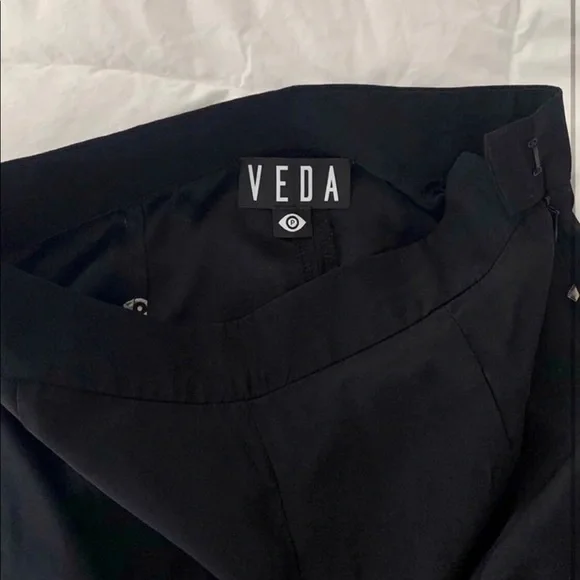 VEDA Uma Silk Pants - Picture 4 of 5